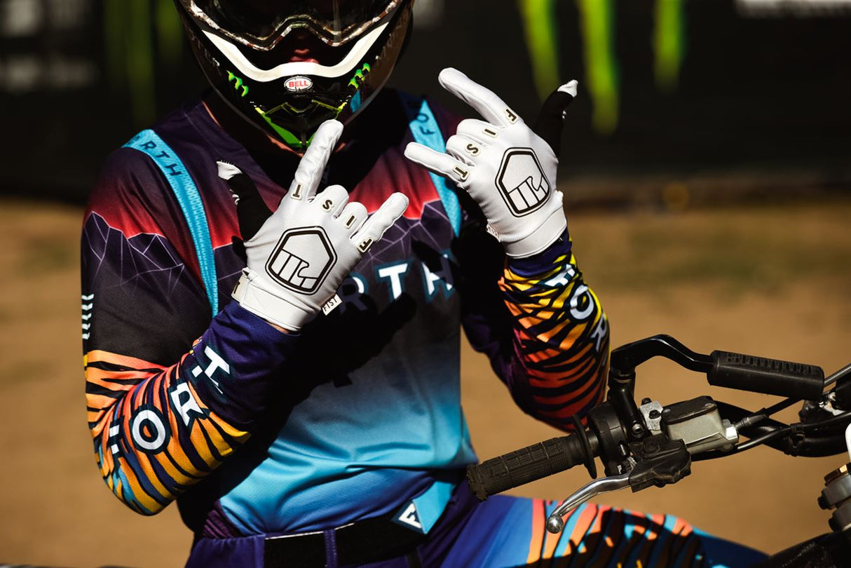 Fist - Strapped - Stocker