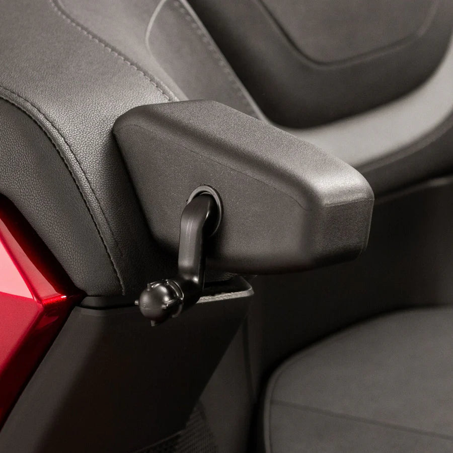 Goldstrike Offset Passenger Armrest Acc  Mount 25022