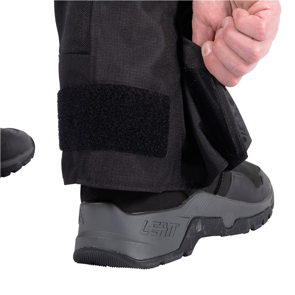 Leatt FlowTour 5.5 ADV Pants | Ventilated Motorcycle Pants