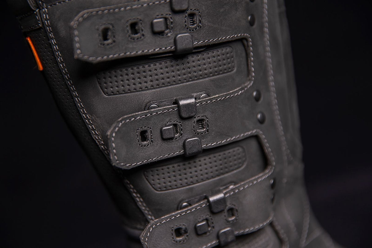 Icon Elsinore 2® CE Motorcycle Boots