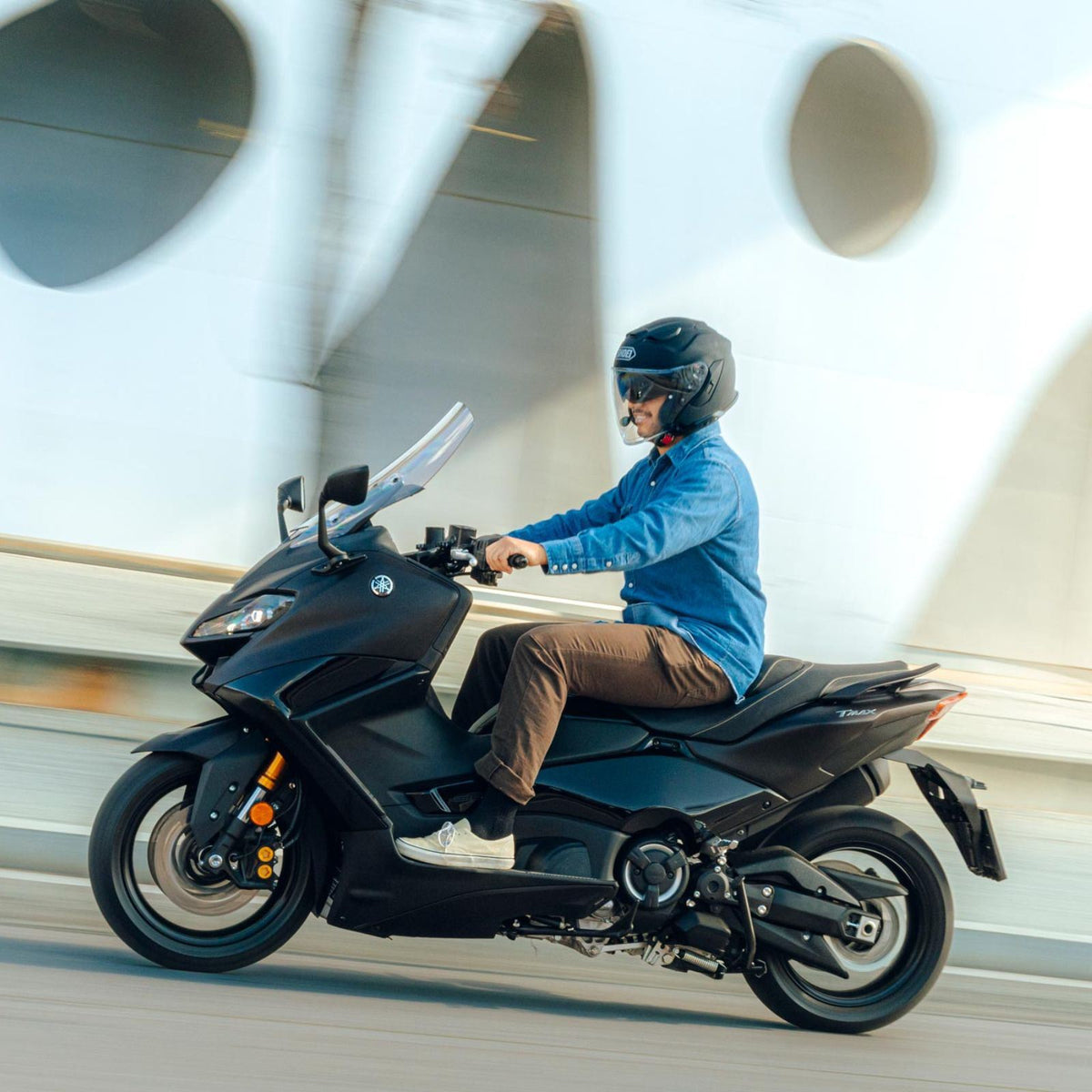 Shoei J-Cruise 3 Open-Face Motorcycle Helmet | AIM Shell, Multi-Density EPS & Integrated Spoiler